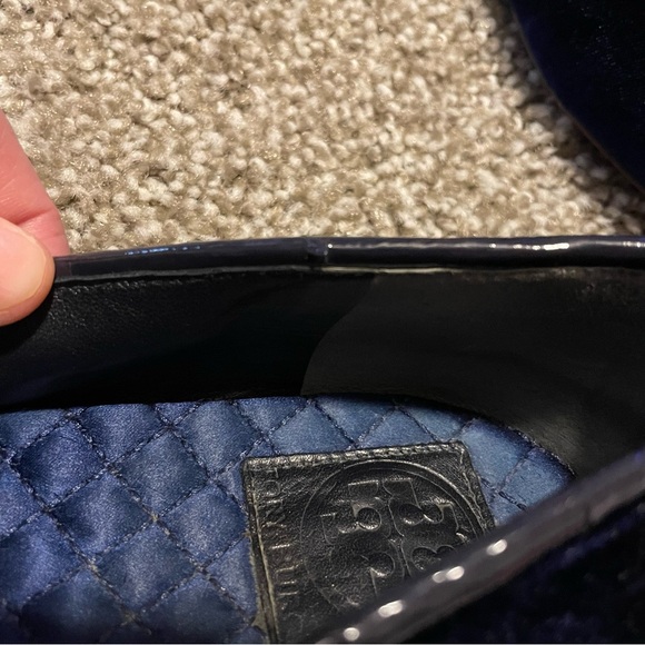 Tory Burch Easton Velvet Beetle Flats - Picture 4 of 9
